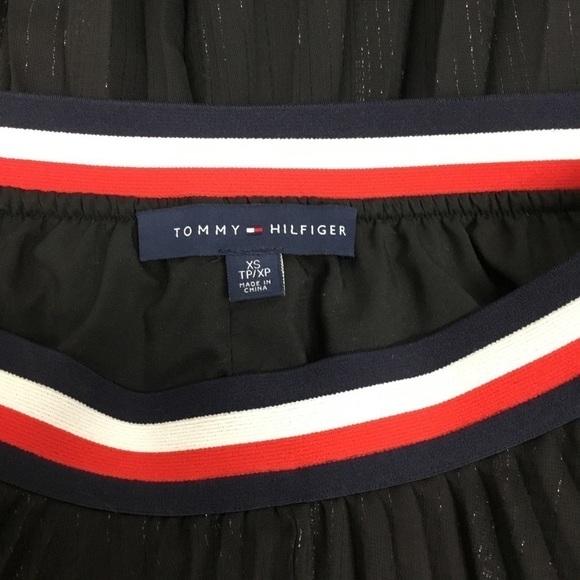 TOMMY HILFIGER black tea-Length pleated skirt - Picture 8 of 8